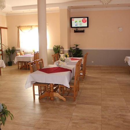 Hotel Czardasz Вжесня Экстерьер фото
